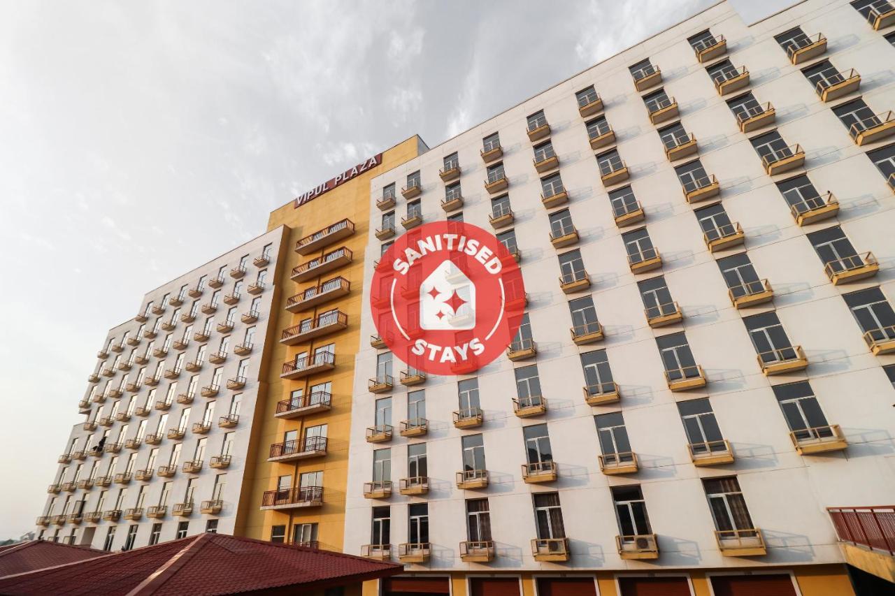 Hotel Grand 81 Faridabad Bagian luar foto