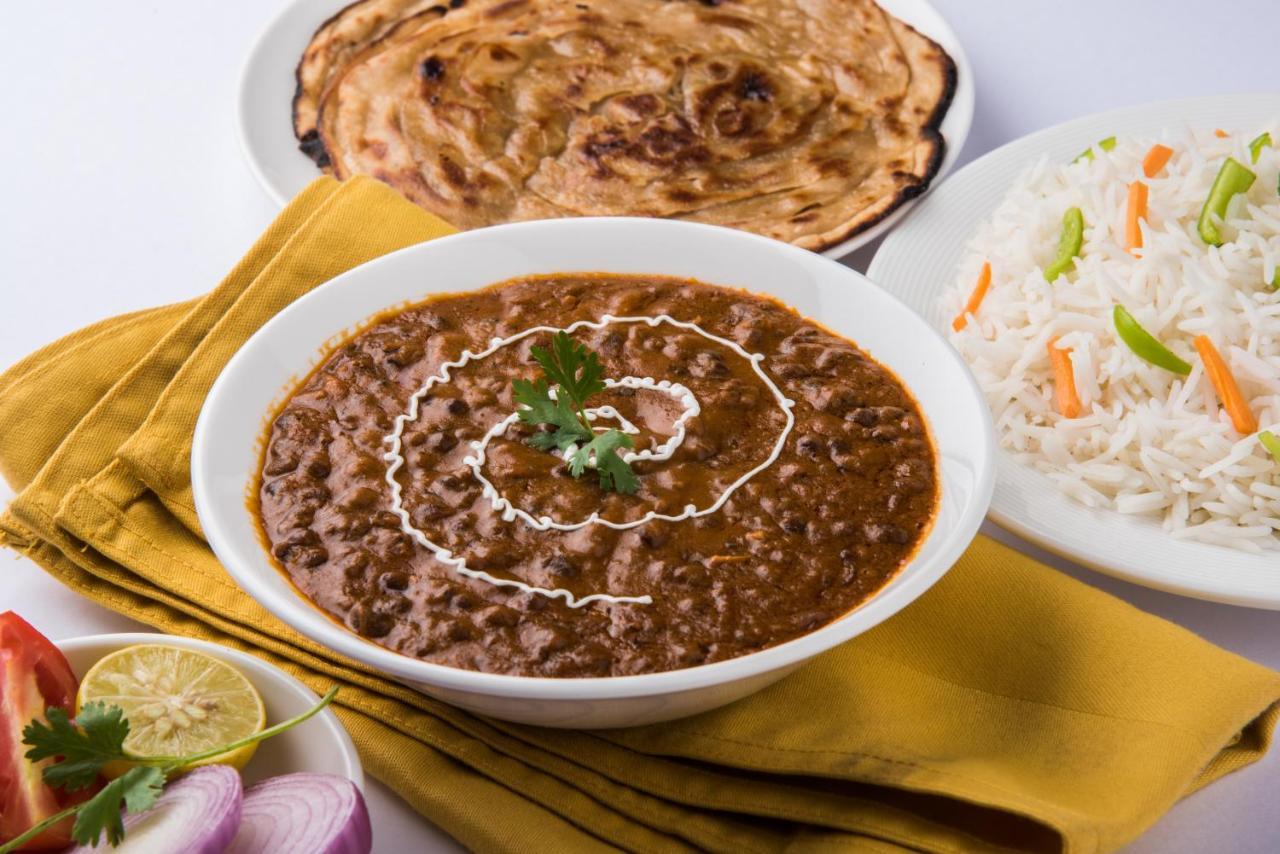 Hotel Grand 81 Faridabad Bagian luar foto